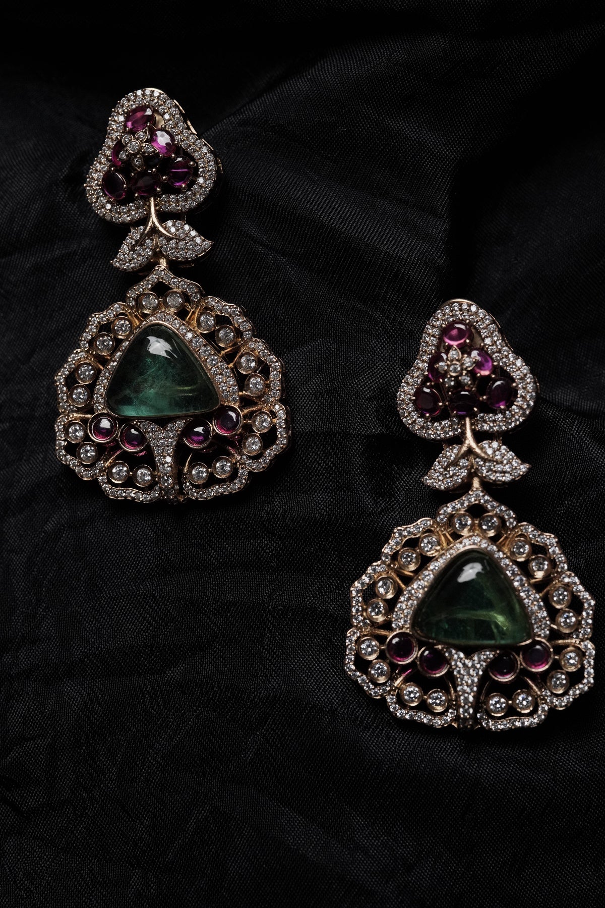 Collar Shaped Ruby Moissanite Choker Necklace Set